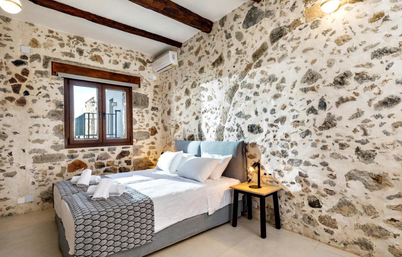 Mirthia Apartments Плакиас Екстериор снимка