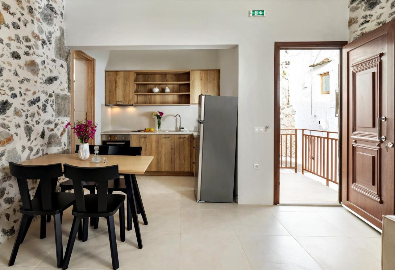 Mirthia Apartments Плакиас Екстериор снимка