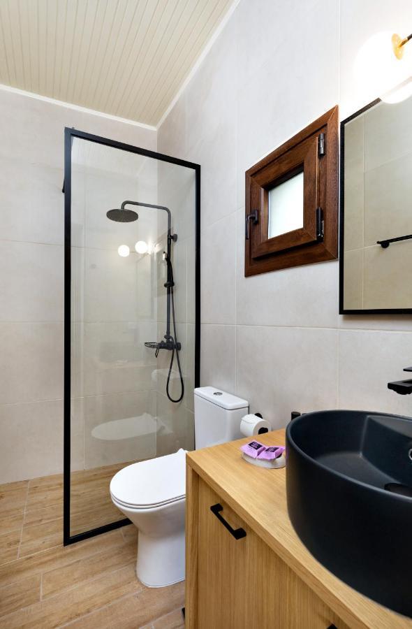 Mirthia Apartments Плакиас Екстериор снимка