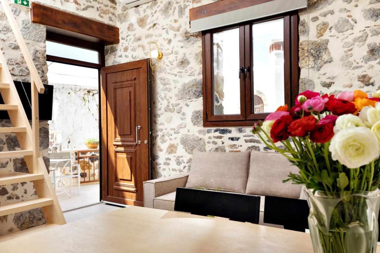 Mirthia Apartments Плакиас Екстериор снимка